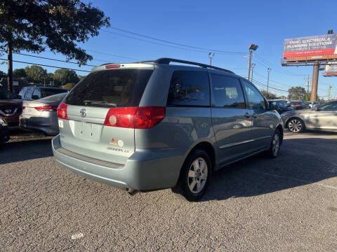 2009 Toyota Sienna CE 7-Passenger