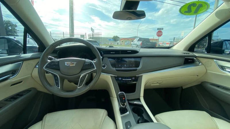 2018 Cadillac XT5 Luxury