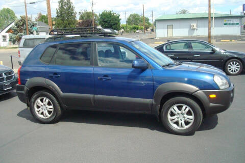 2006 Hyundai Tucson for sale at Tom's Car Store Inc in Sunnyside WA