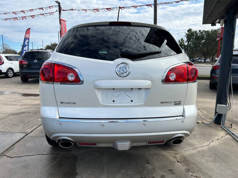 2011 Buick Enclave CXL-2