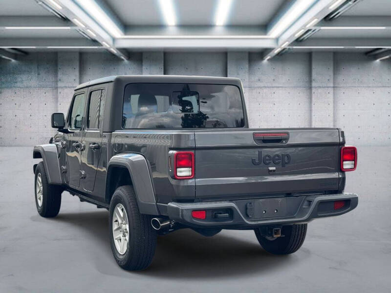 2021 Jeep Gladiator Sport S