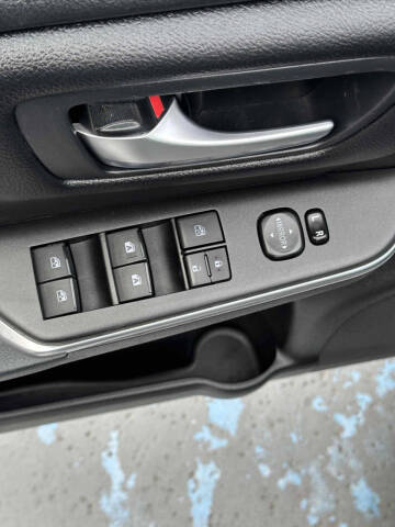 2017 Toyota Camry Hybrid