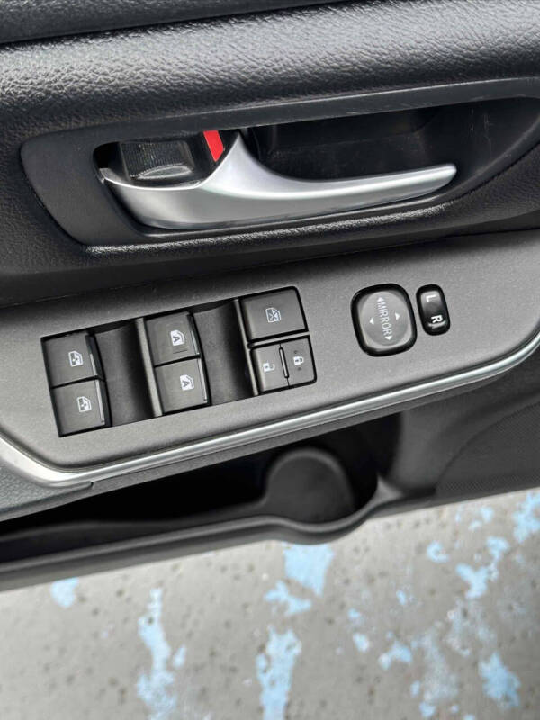 2017 Toyota Camry Hybrid