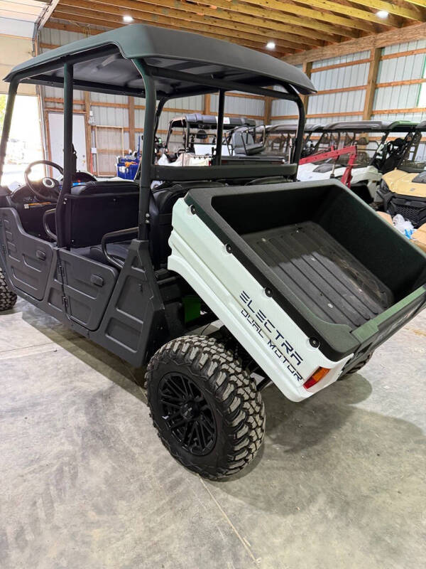 2025 HuntVe Electra Lithium 4x4 EPS Crew