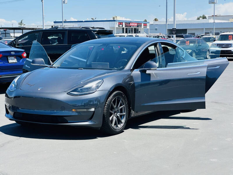 2018 Tesla Model 3 Mid Range