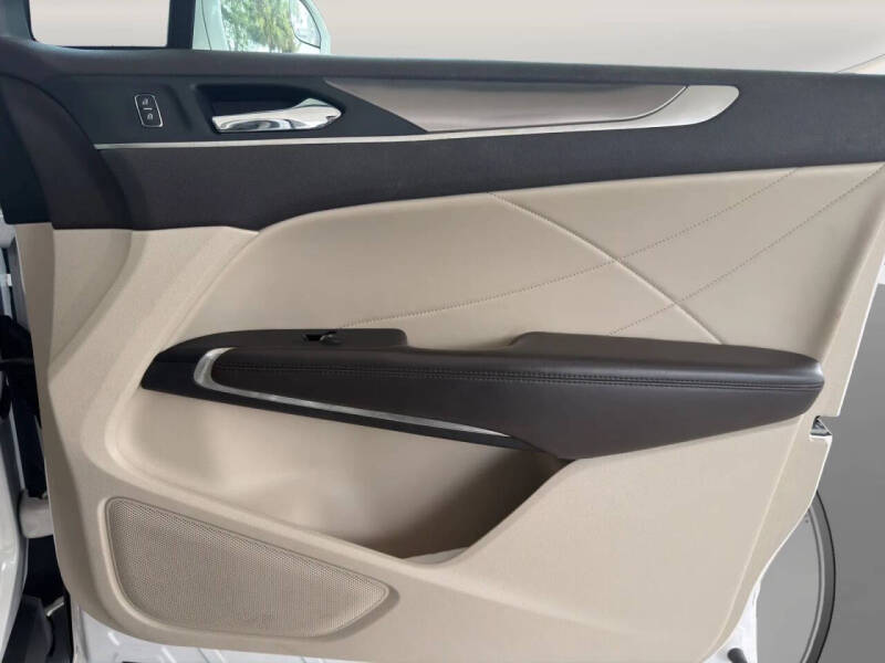 2019 Lincoln MKC Premiere