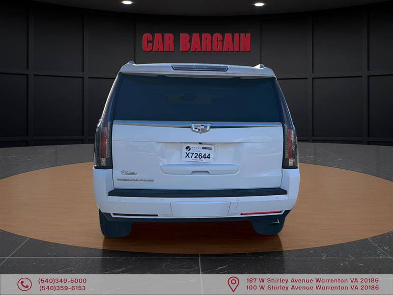 2016 Cadillac Escalade Luxury Collection