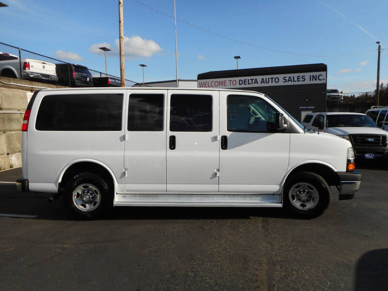 2017 Chevrolet Express LT 3500