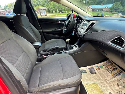 2017 Chevrolet Cruze LS Manual