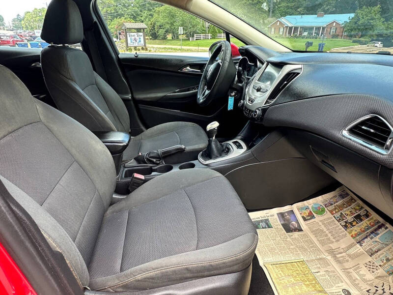 2017 Chevrolet Cruze LS Manual