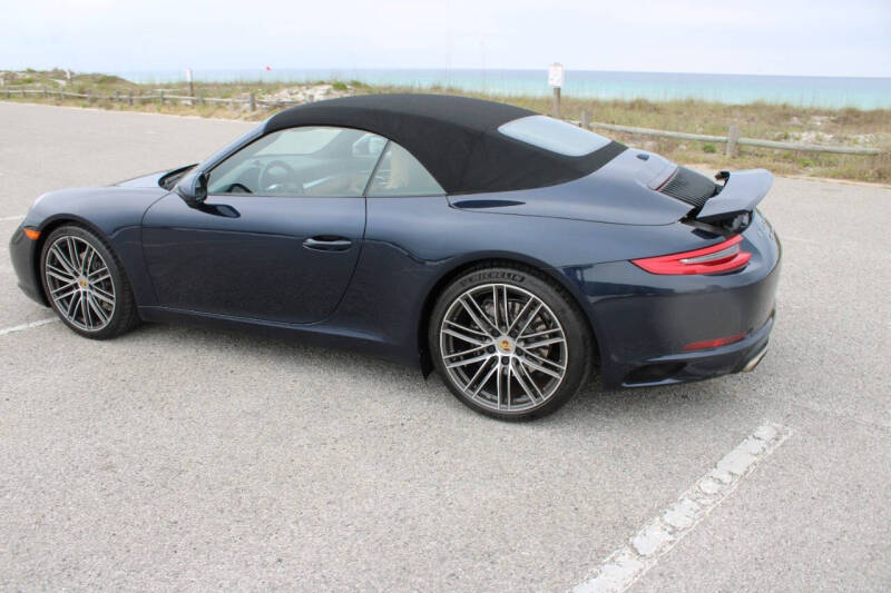 2018 Porsche 911 Carrera