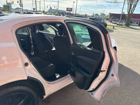 2013 Dodge Avenger SE