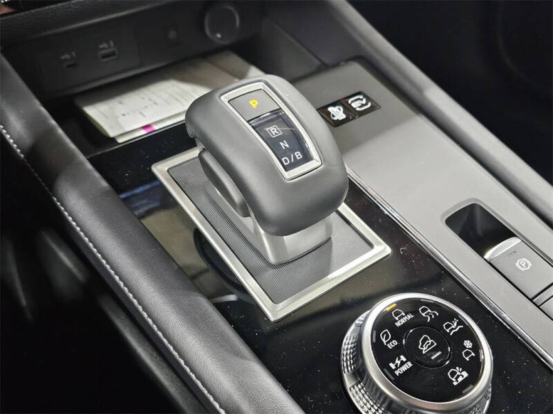 2025 Mitsubishi Outlander PHEV SE