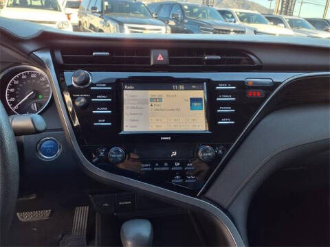 2020 Toyota Camry Hybrid LE