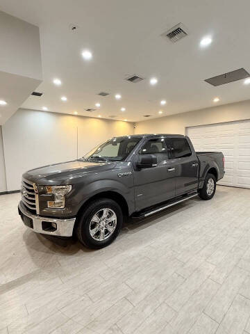 2017 Ford F-150 XLT Photo