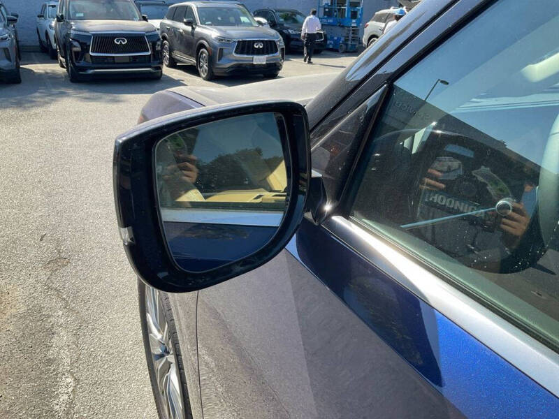 2025 Infiniti QX80 Sensory