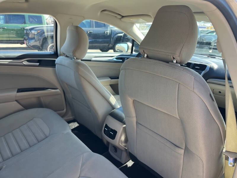 2018 Ford Fusion SE
