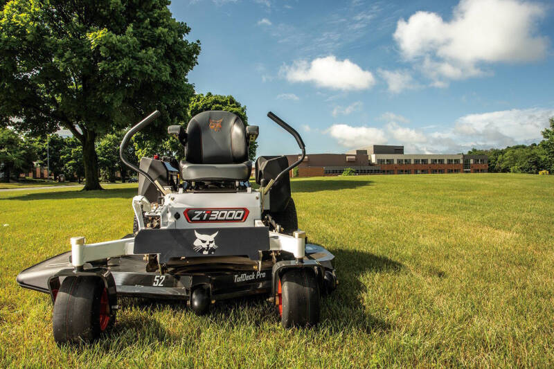 2025 Bobcat ZT3048
