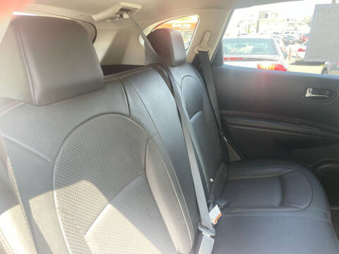 2013 Nissan Rogue SV w/SL Package