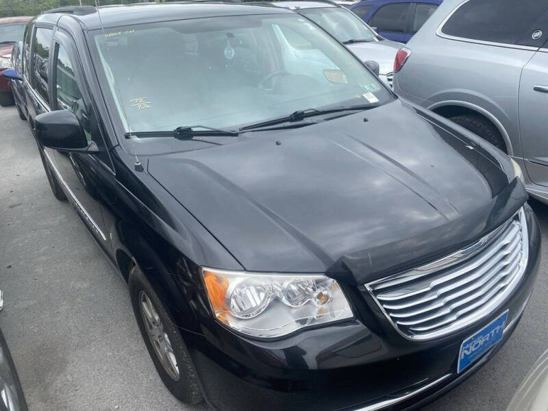 2012 Chrysler Town and Country for sale at Newcombs North Certified Auto Sales in Metamora MI