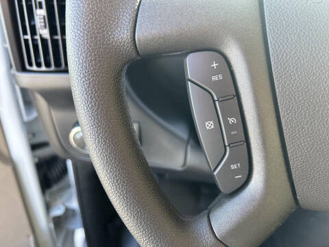 2025 Chevrolet Express 2500