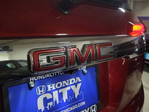 2023 GMC Acadia SLT