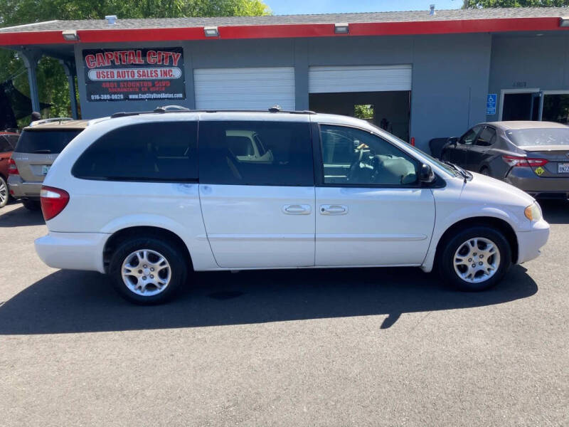 2002 Dodge Grand Caravan eX
