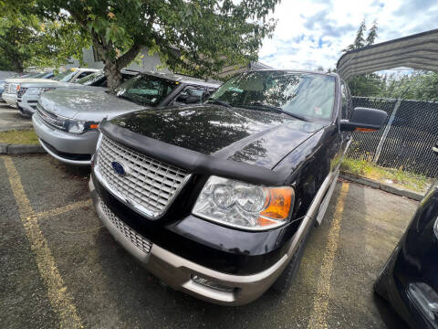 2004 Ford Expedition for sale at Car Craft Auto Sales Inc in Lynnwood WA