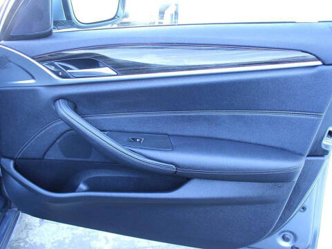 2022 BMW 5 Series 530i