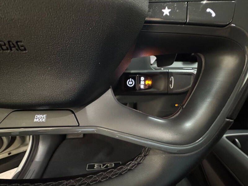 2024 Kia EV9 Light Long Range