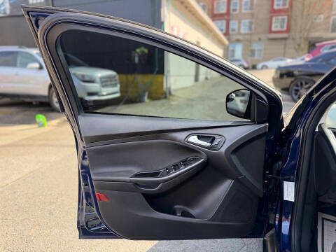 2017 Ford Focus SEL