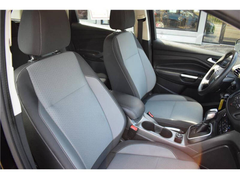 2017 Ford C-MAX Hybrid SE