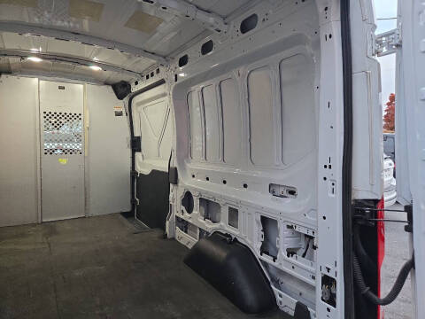 2022 Ford Transit 250