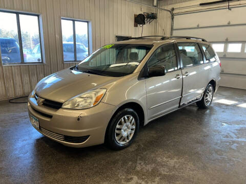 2004 Toyota Sienna for sale at Sand's Auto Sales in Cambridge MN