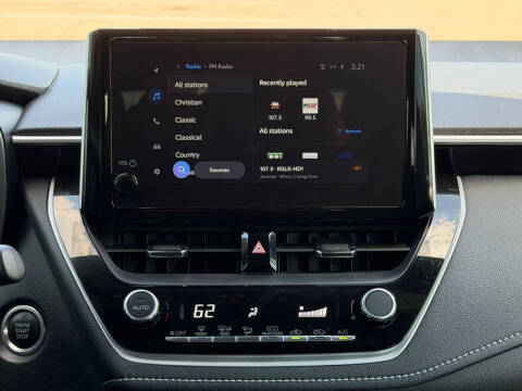 2023 Toyota Corolla Hatchback SE