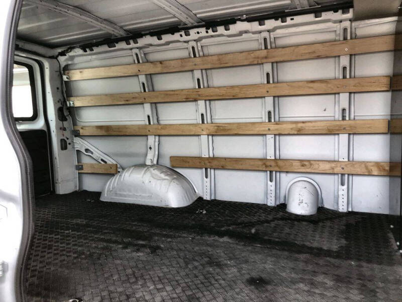 2024 GMC Savana 2500