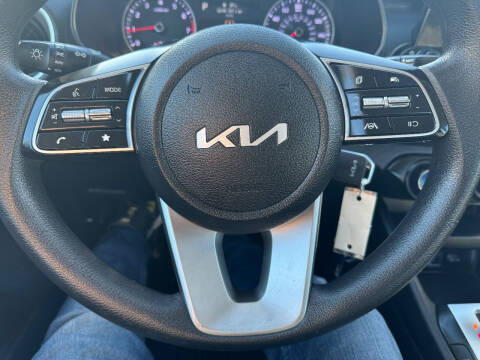 2022 Kia Forte LXS