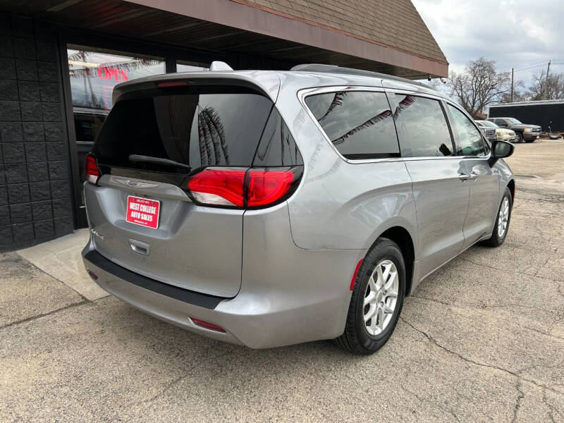 2020 Chrysler Voyager LXi