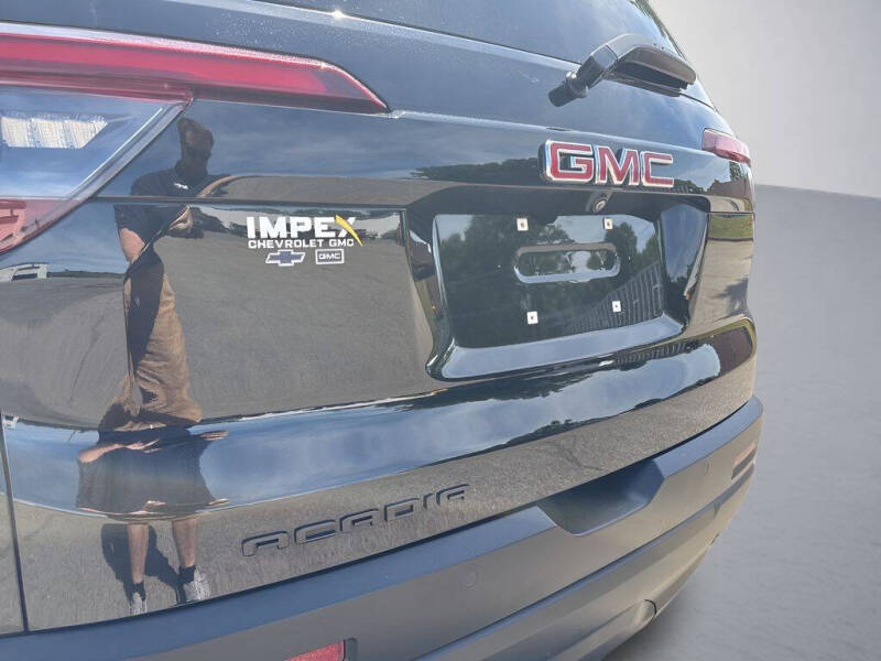 2023 GMC Acadia SLE