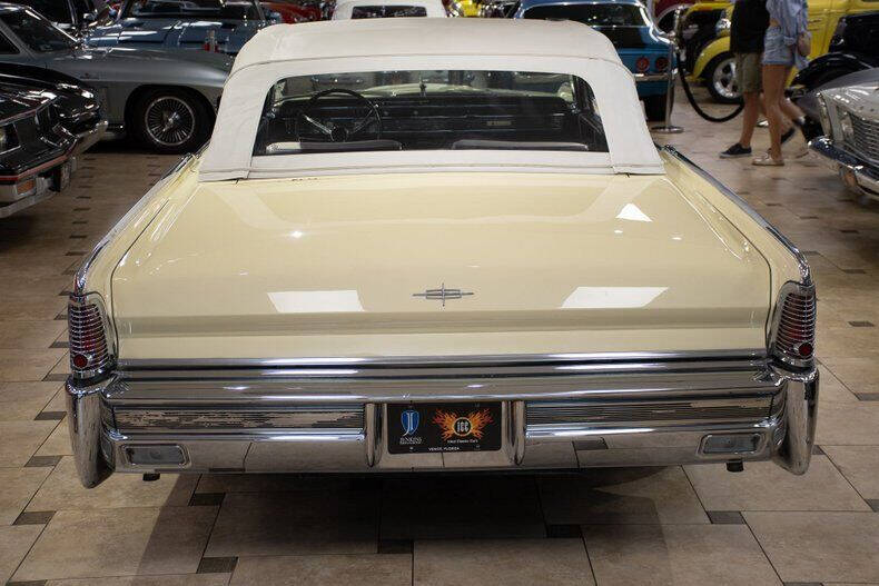 1965 Lincoln Continental