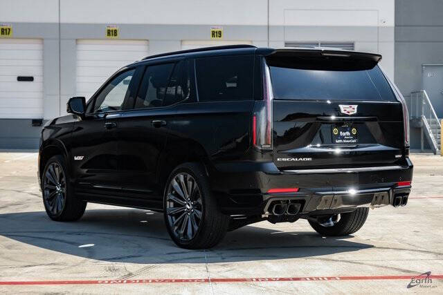 2025 Cadillac Escalade-V