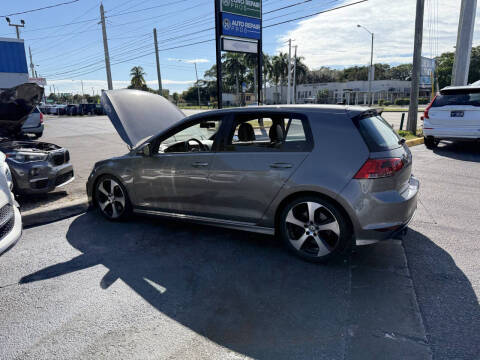 2016 Volkswagen Golf R 4Motion