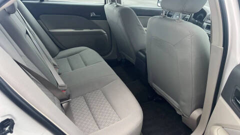 2011 Ford Fusion S