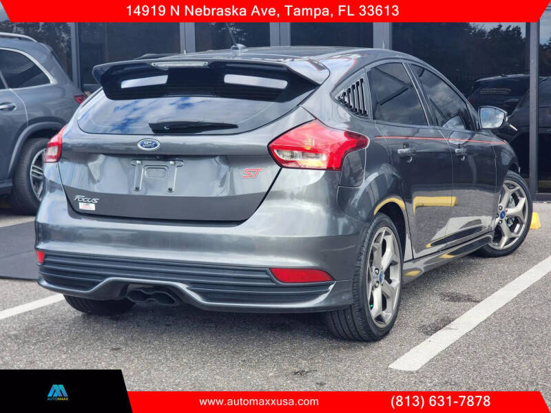 2018 Ford Focus ST photo 10