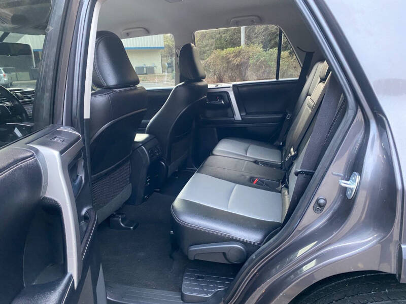 2017 Toyota 4Runner SR5