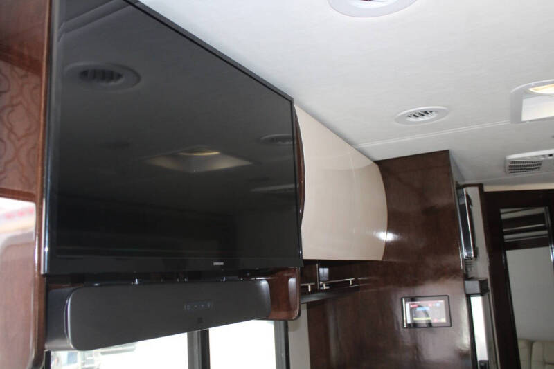 2015 Thor Motor Coach Challenger 37DT