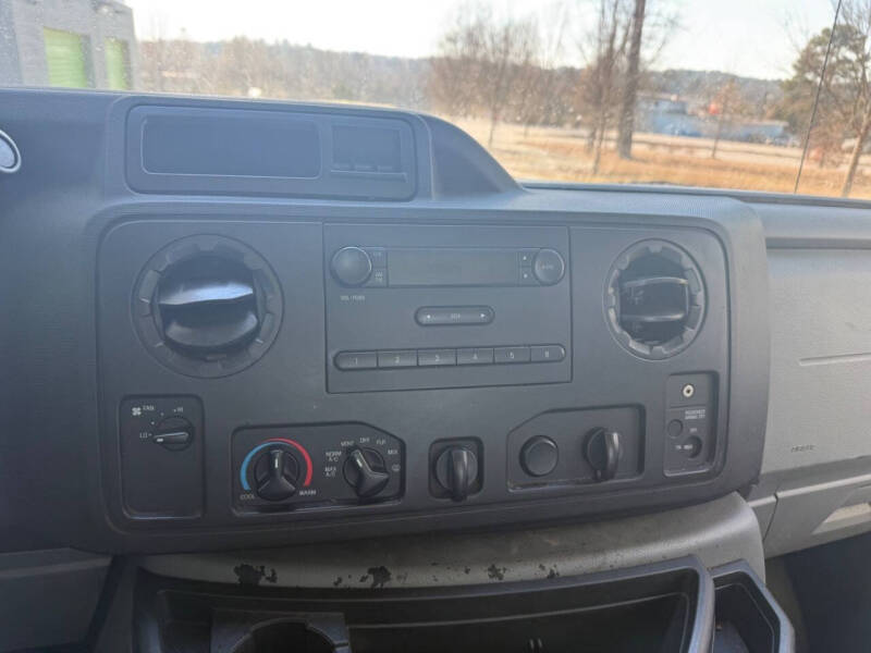 2015 Ford E-Series E-350 SD