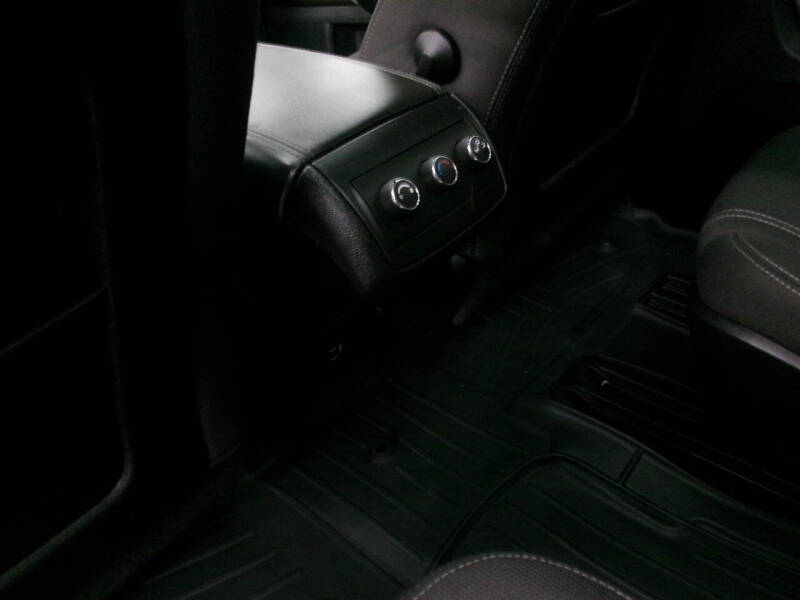2016 GMC Acadia SLE-2