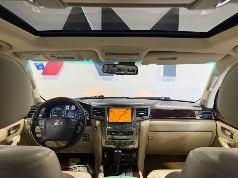 2011 Lexus LX 570
