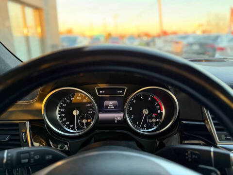 2015 Mercedes-Benz GL-Class GL 550 4MATIC